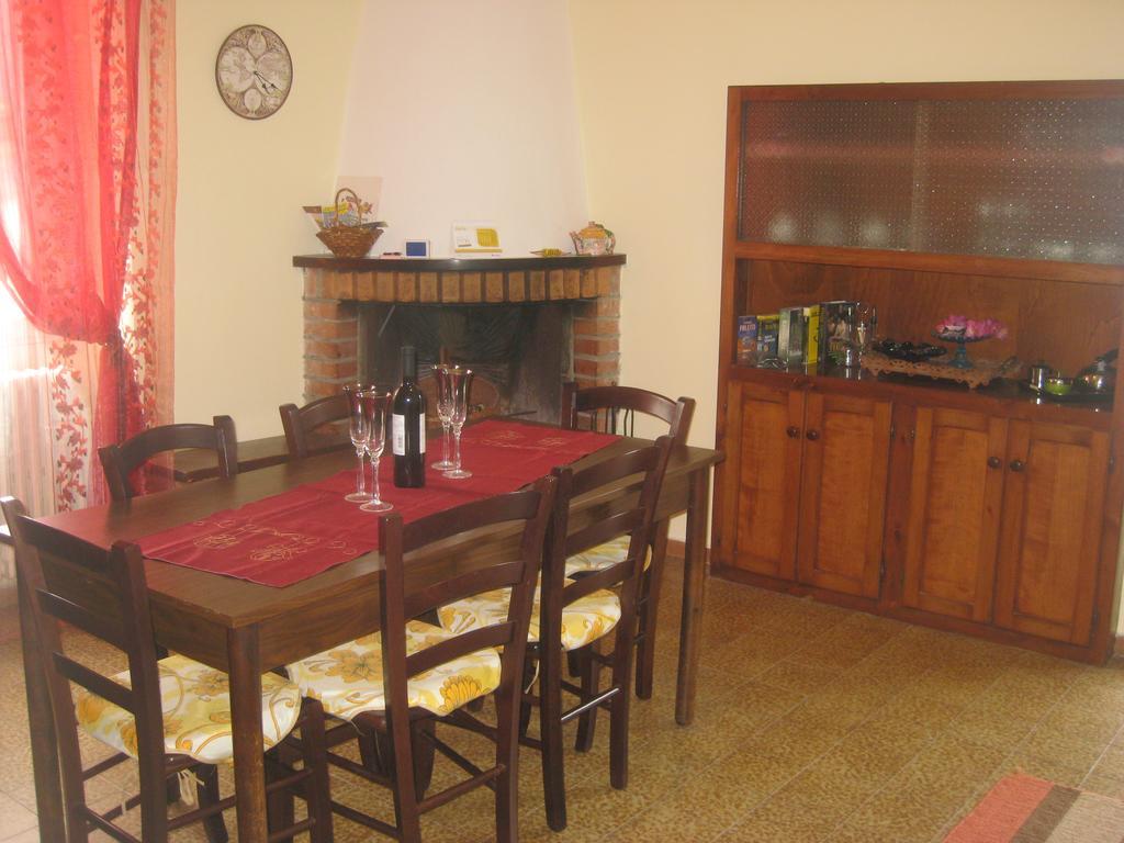 La Ca Del Menec Apartment Lierna Bagian luar foto